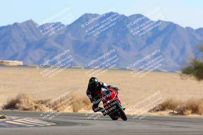 media/Jan-08-2022-SoCal Trackdays (Sat) [[1ec2777125]]/Turn 4 (1145am)/